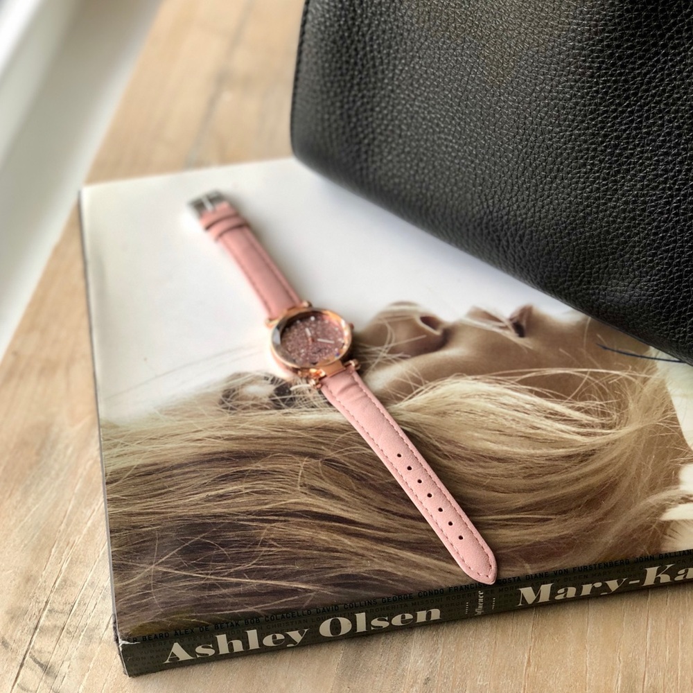 🆕 SPARKLES Wristwatch in Rosewater